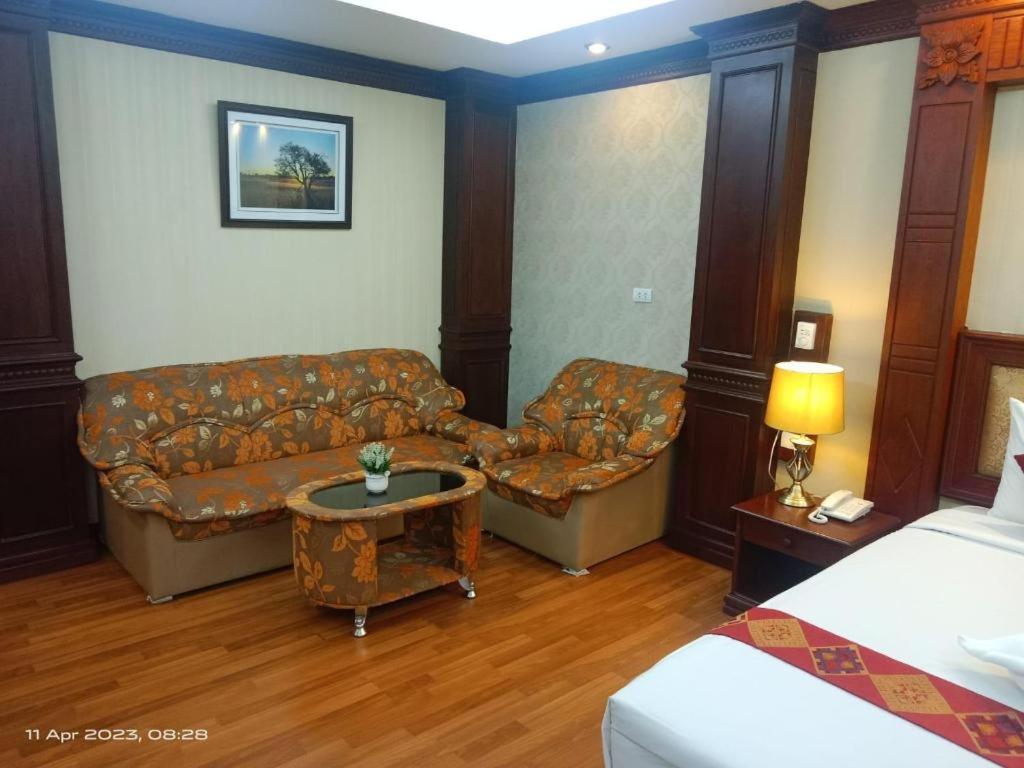 Leuxay Hotel 万象 外观 照片